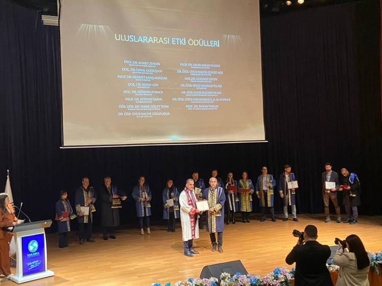 Sakarya Üniversitesi 2023-2024 Bahar Yarıyılı Akademik Açılışı ve Akademik Ödül Töreni Gerçekleştirildi.